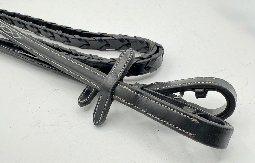 Reins-English Leather Laced Reins w/white Stitched Design