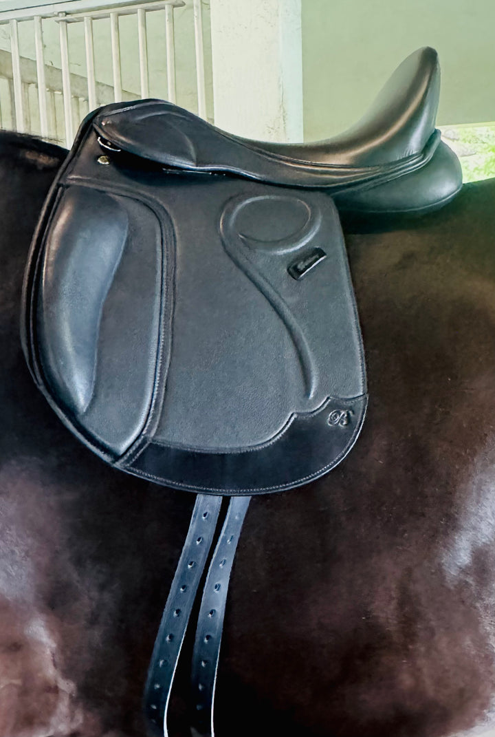 The "RIO" Dressage Saddle